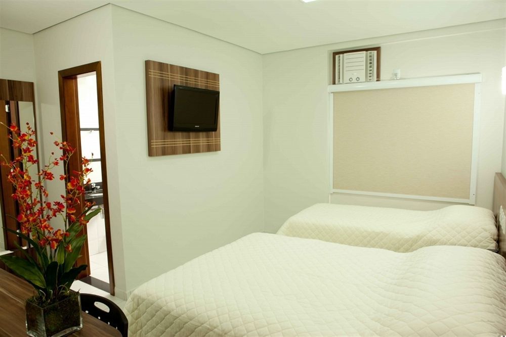 Serras Hotel กูยาบา ภายนอก รูปภาพ